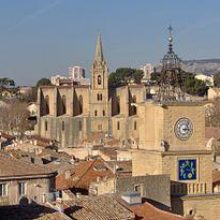 Agence de Garde d’Enfant à Salon-de-Provence 13