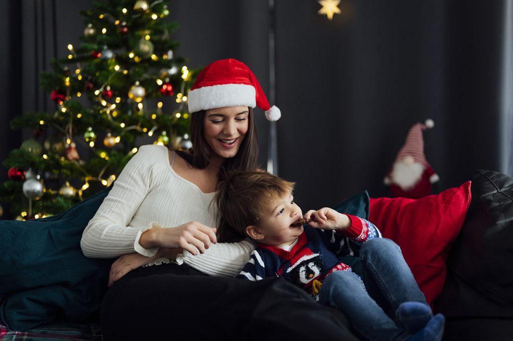 la babysitter doit garder le secret du pere noel